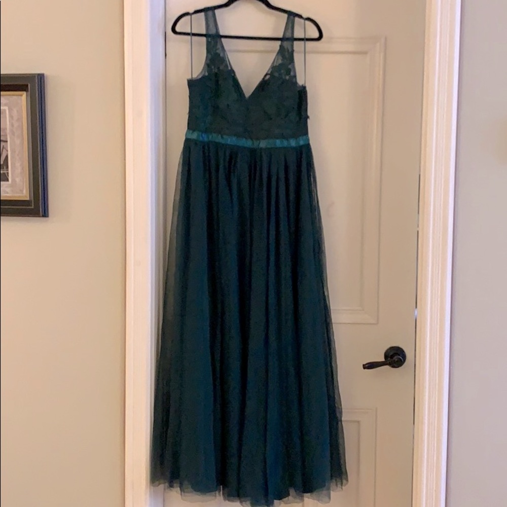 Maniju evergreen dress